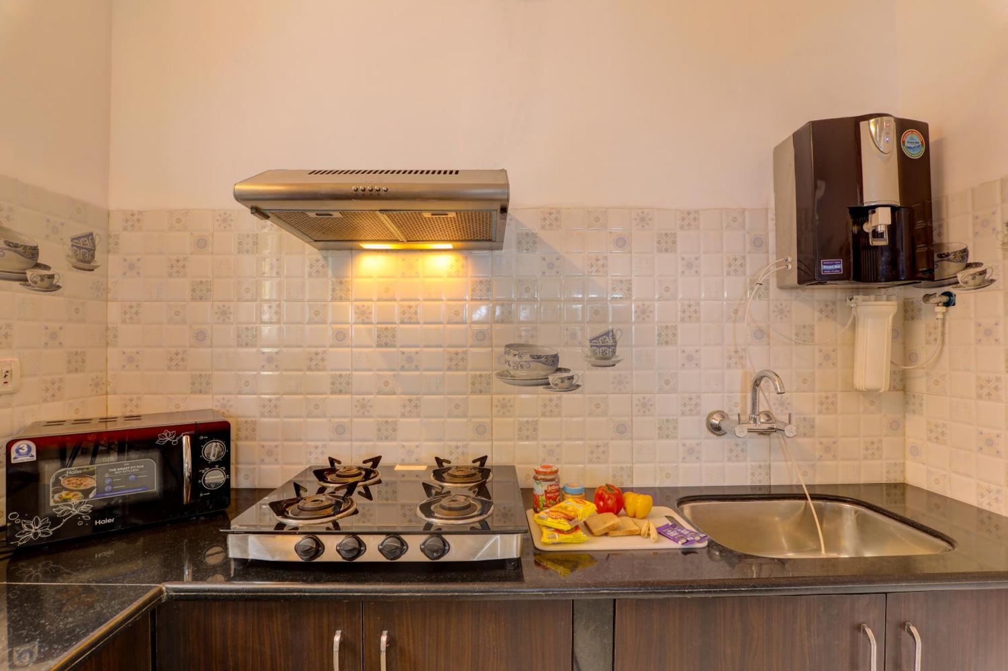 Jaqk Holidays - 9Bhk Villa For Big Groups, Private Pool-Wifi-Cartaker-Parking, North Goa Baga Extérieur photo